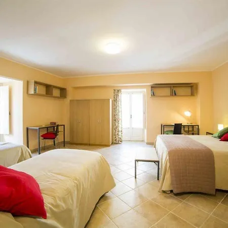 Aparthotel Dimora De Mauro 4*