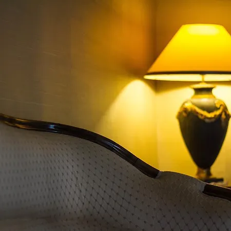 Dimora De Mauro Aparthotel 4*