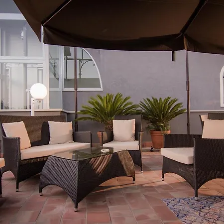 Aparthotel Dimora De Mauro 4*
