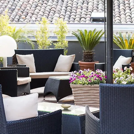 Aparthotel Dimora De Mauro 4*