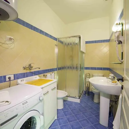 Dimora De Mauro Aparthotel 4*